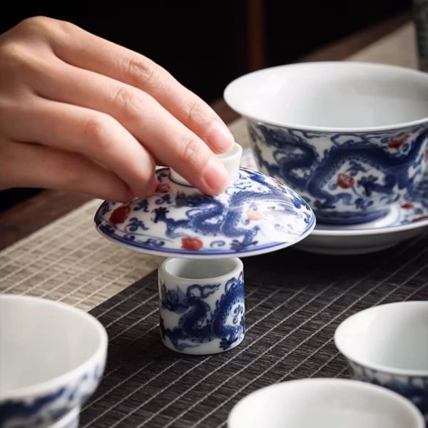 Vintage Elegant Chinese Blue and White Porcelain Dragon Phoenix Luxury Gongfu Tea Cup Set