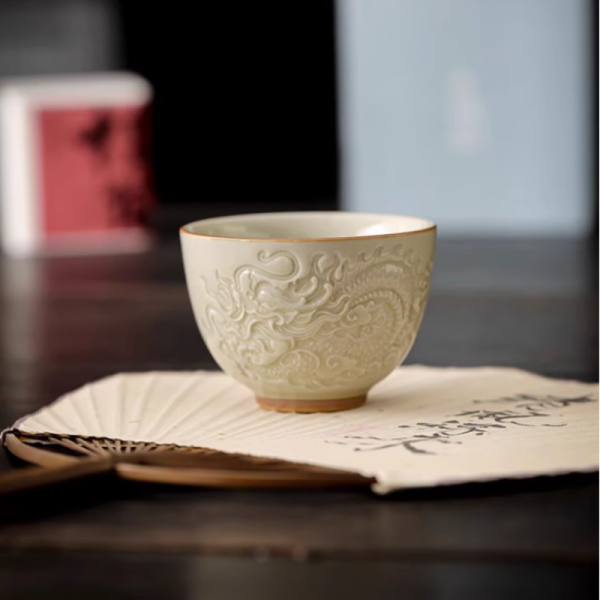 Hand-carved Auspicious Dragon Ice Crackle Glaze Ceramic Chinese Gongfu Tea Cup