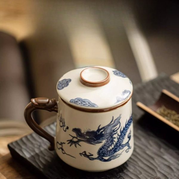 Exquisite Hand-Painted Blue and White Porcelain Auspicious Clouds Dragon Tea Cup Mug