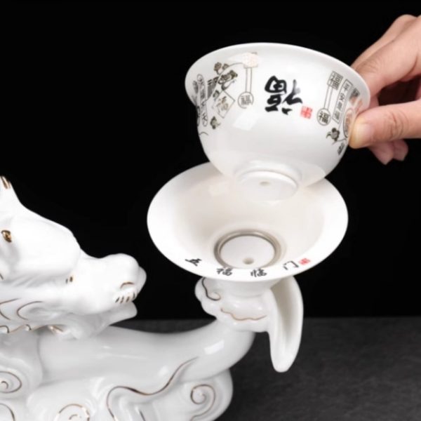 Graceful Vintage White Lazy Semi-Automatic Chinese Gilded Sculptural Dragon Porcelain Tea Cup Set