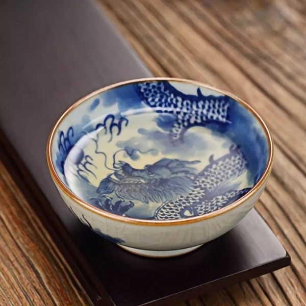 Antique Blue and White Porcelain Hand-Painted Crackle Ceramic Dragon Tea Cup