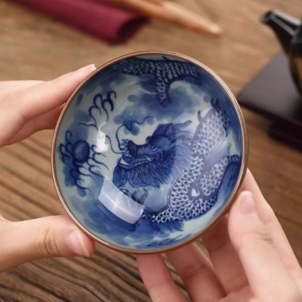 Antique Blue and White Porcelain Hand-Painted Crackle Ceramic Dragon Tea Cup