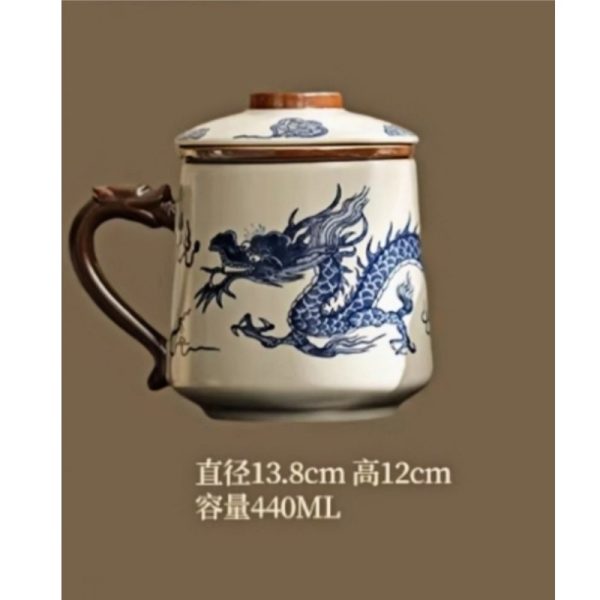Exquisite Hand-Painted Blue and White Porcelain Auspicious Clouds Dragon Tea Cup Mug