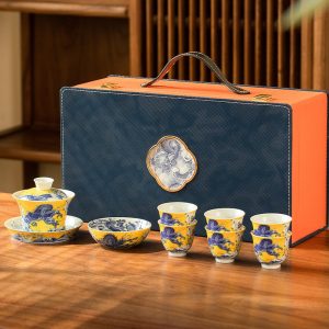 Best Jingdezhen Royal Painted Dragon Porcelain Antique Chinese Gaiwan Tea Set